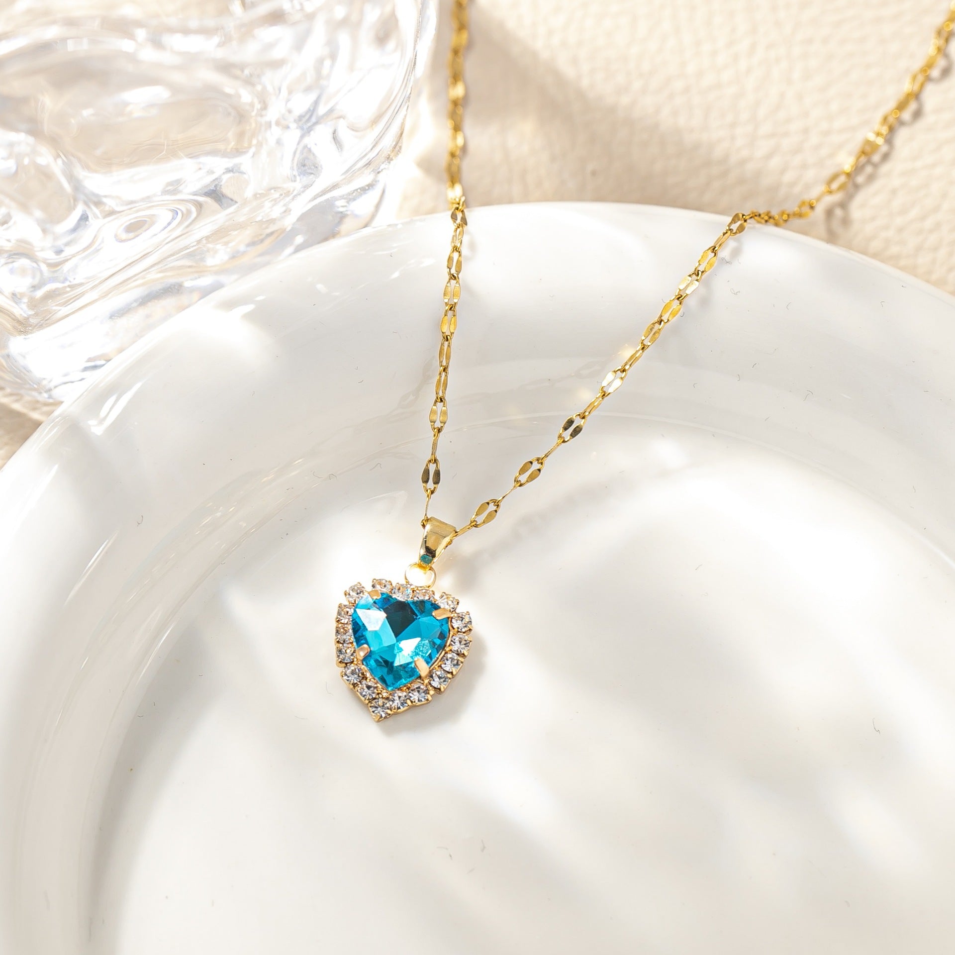 Wholesale Twelve Birthstone Necklace Micro-Inlaid Zirconia Heart-Shaped Clavicle Necklace